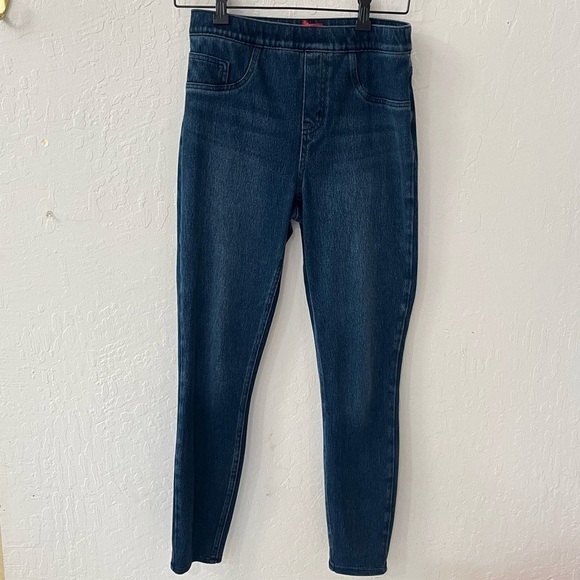 SPANX Jegging Pull On Jeans Size Medium Medium Wash - Picture 1 of 12